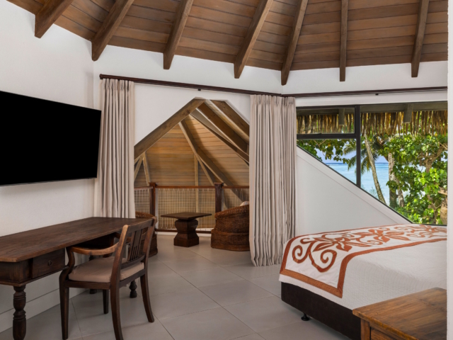 Master bedroom inside the Premium Beachfront Villa at Pacific Resort Rarotonga